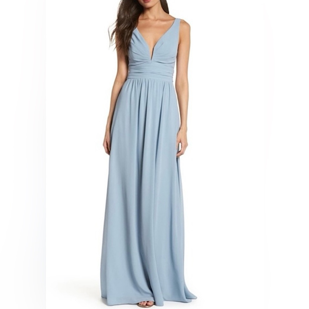 NWT Lulu’s V-Neck Chiffon A-Line Light Blue Gown XS